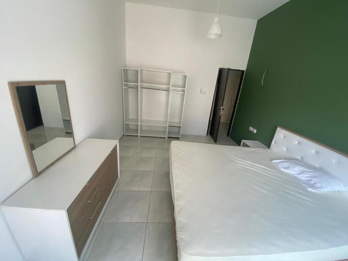 Проживание в семье Relaxing Private In Compound Housing Near Burj Alarab 124
