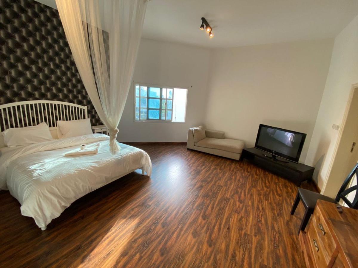 Relaxing Private In Compound Housing Near Burj Alarab 124 * Дубай