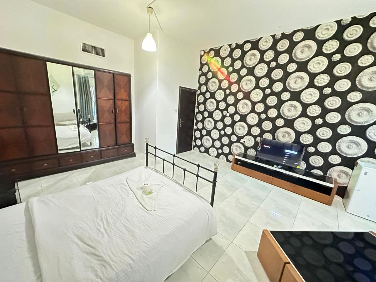 Relaxing Private In Compound Housing Near Burj Alarab 124 Alloggio in famiglia