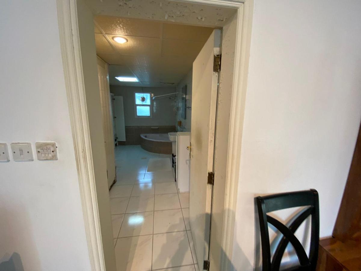 Relaxing Private In Compound Housing Near Burj Alarab 124 Alloggio in famiglia