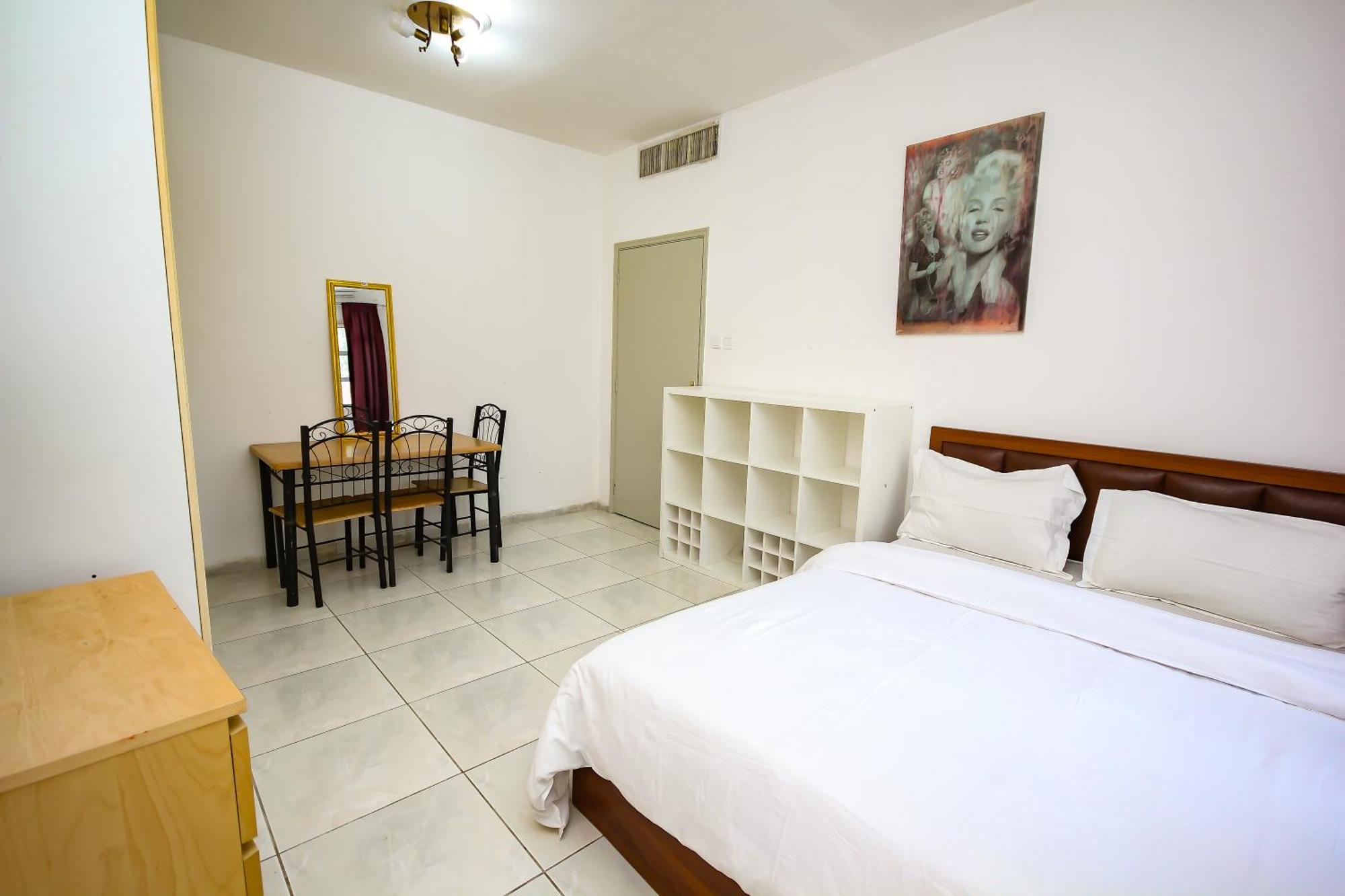 Relaxing Private In Compound Housing Near Burj Alarab 124 Alloggio in famiglia