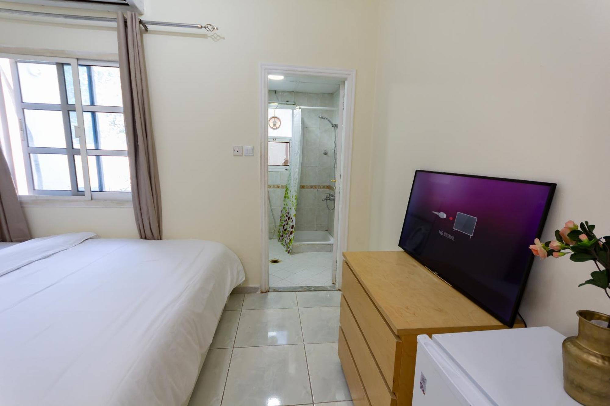 Relaxing Private In Compound Housing Near Burj Alarab 124 Alloggio in famiglia Dubai